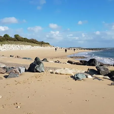 בית נופש Sejour Pour 4 Avec Piscine, Proche Thalasso *