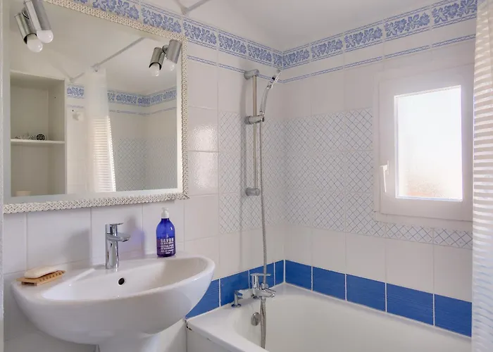 Casa vacanze Pour 4 Avec Piscine, Proche Thalasso Ars-en-Ré